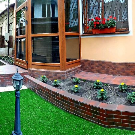 Unique 1 Bd Apt Dt W/Free Parking And Wi-Fi Apartamento Chisináu Exterior foto