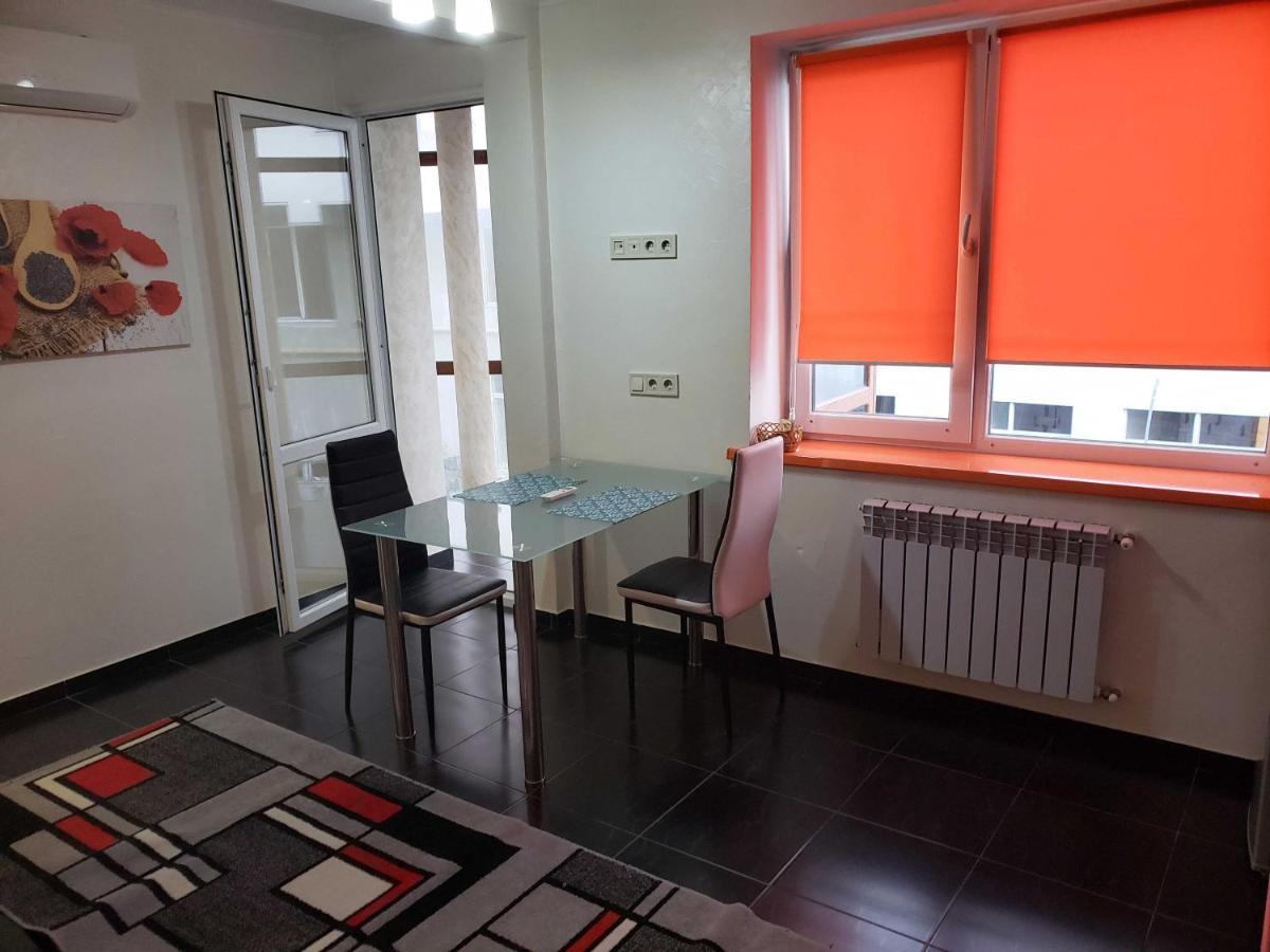 Unique 1 Bd Apt Dt W/Free Parking And Wi-Fi Apartamento Chisináu Exterior foto