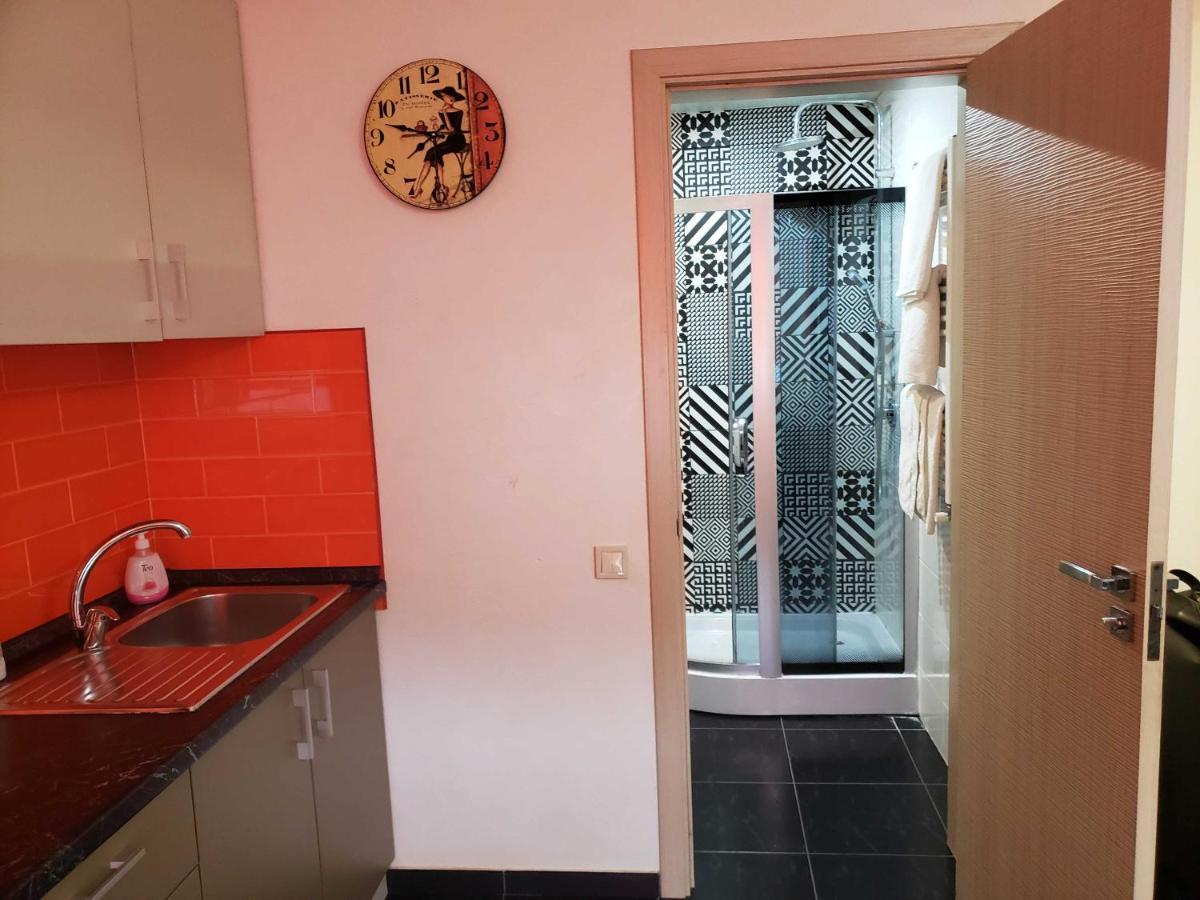 Unique 1 Bd Apt Dt W/Free Parking And Wi-Fi Apartamento Chisináu Exterior foto