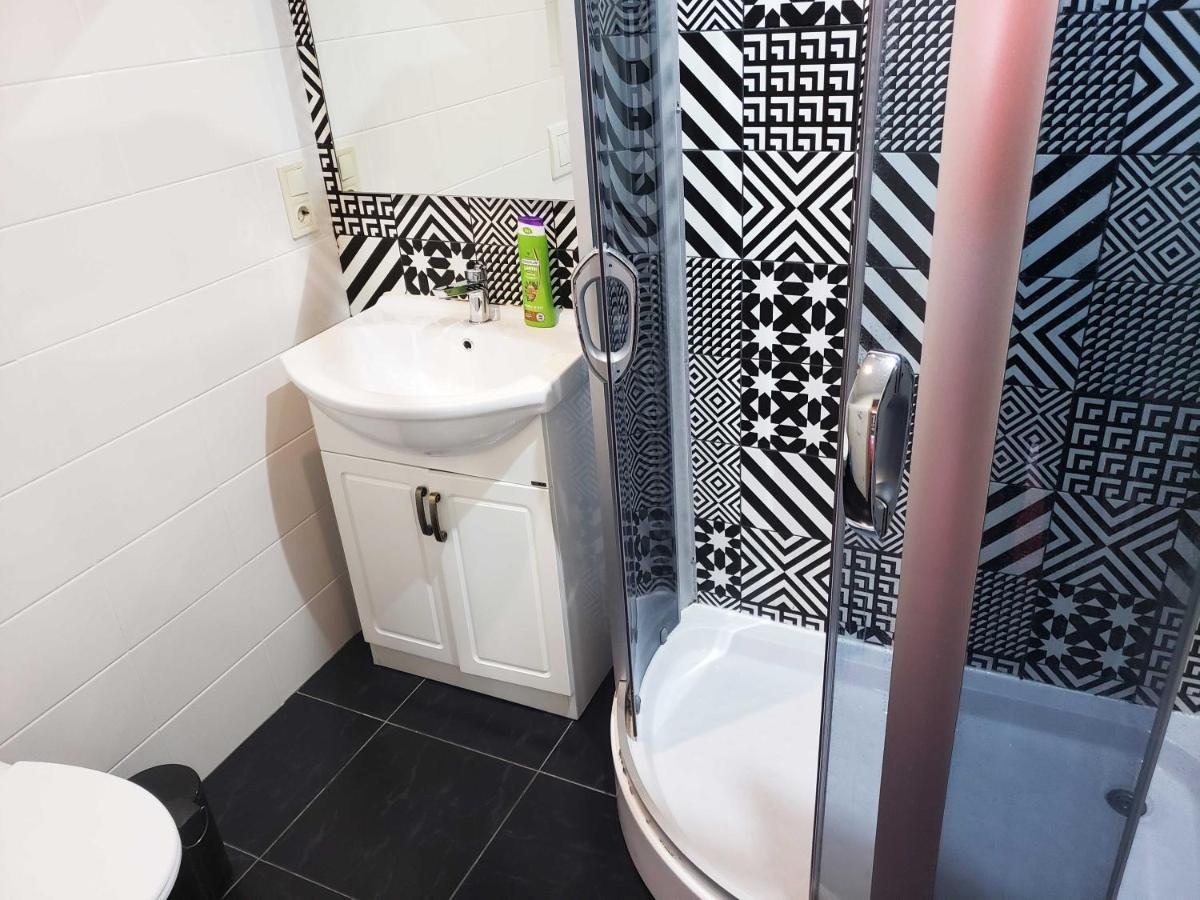 Unique 1 Bd Apt Dt W/Free Parking And Wi-Fi Apartamento Chisináu Exterior foto